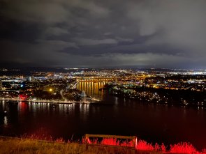 Blick von der Festung auf Koblenz bei Nacht