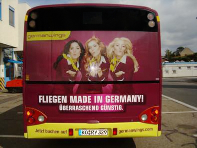 Beispiel einer Heckwerbung auf einem Bus der Koblenzer Verkehrsbetriebe