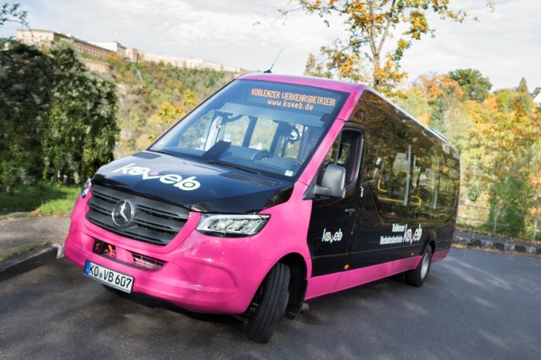 Der Minibus unterwegs in Koblenz auf den neuen Linien