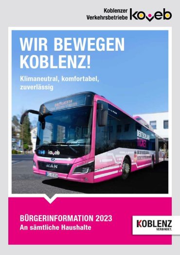 Bus mit Deutschlandticket-Werbung
