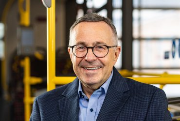 Portraitfoto des Bereichsleiters Betrieb & Planung, Infrastruktur & FM (strategisch)